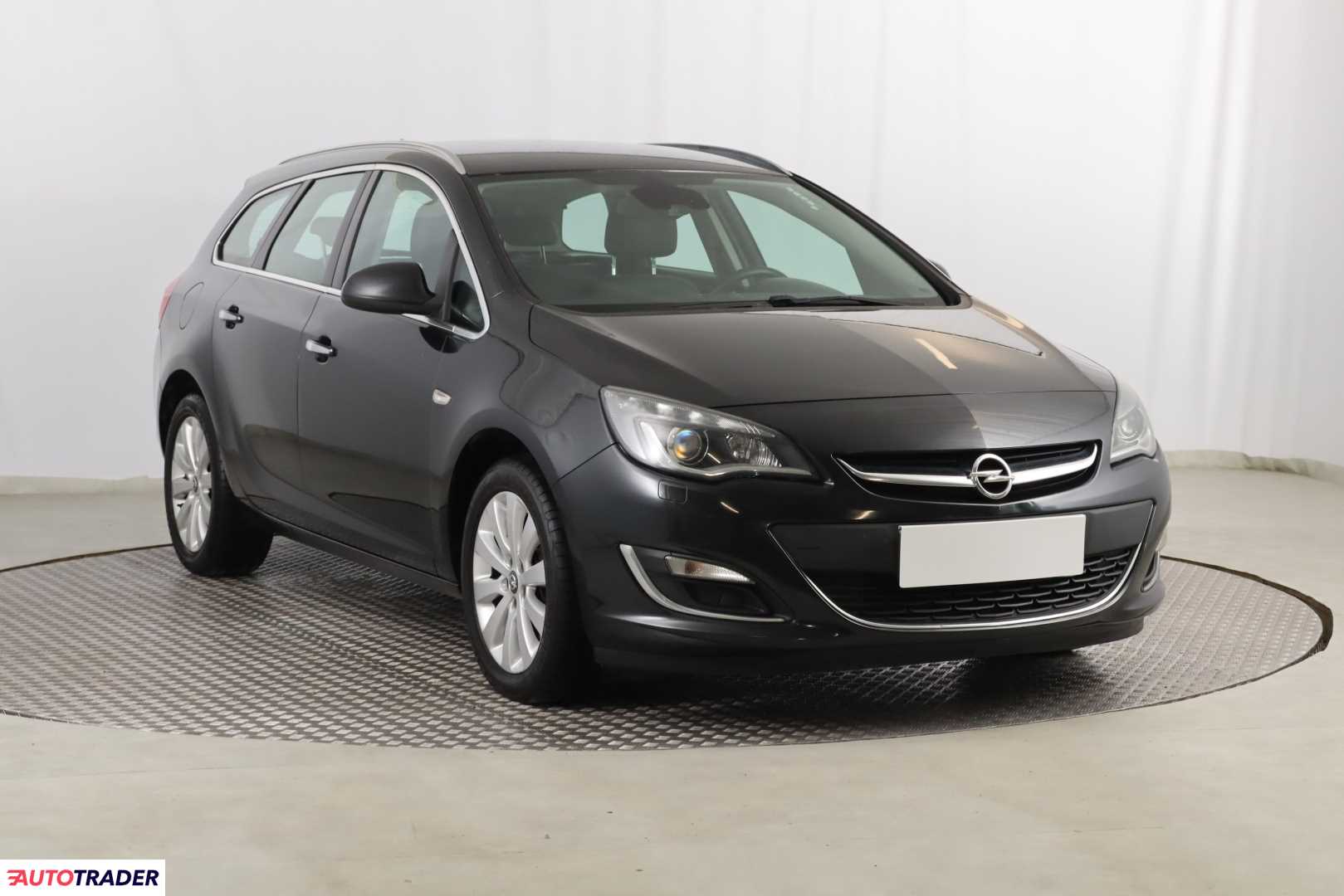 Opel Astra 2013 2.0 162 KM