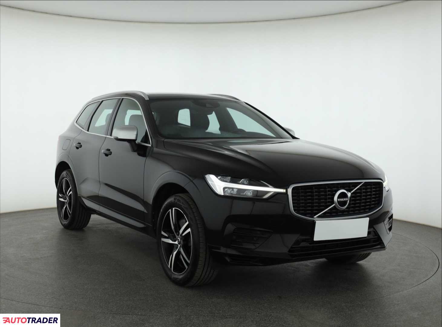 Volvo XC60 2019 2.0 246 KM