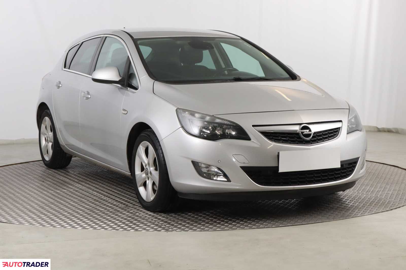 Opel Astra 2012 1.7 108 KM