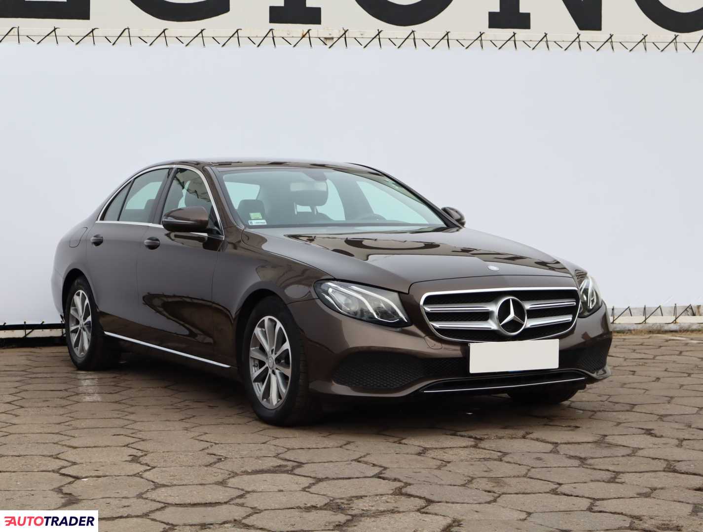 Mercedes E-klasa 2016 2.0 181 KM