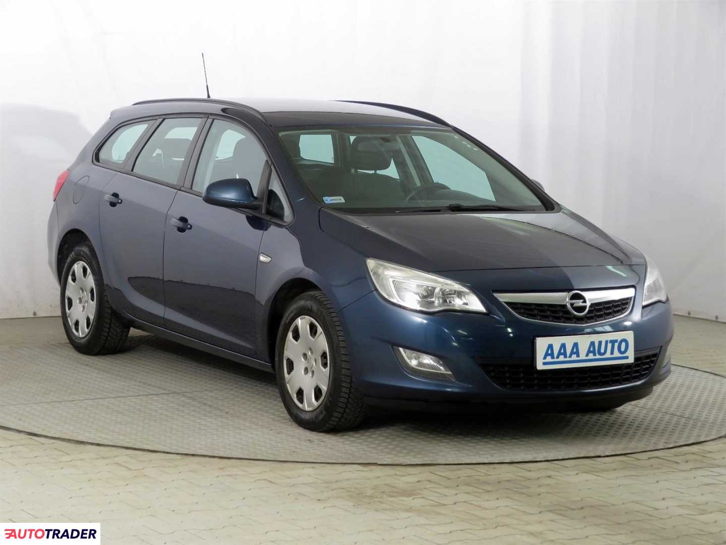 Opel Astra 2011 1.7 108 KM Opel Astra 2011 1.7 108 KM