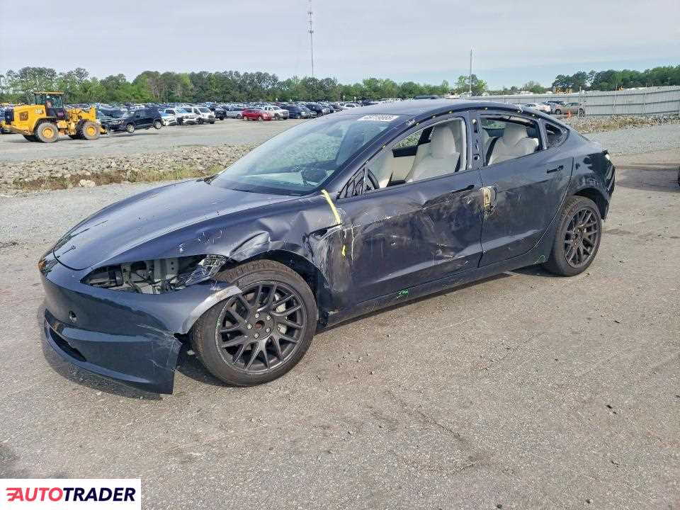Tesla Model 3 2026