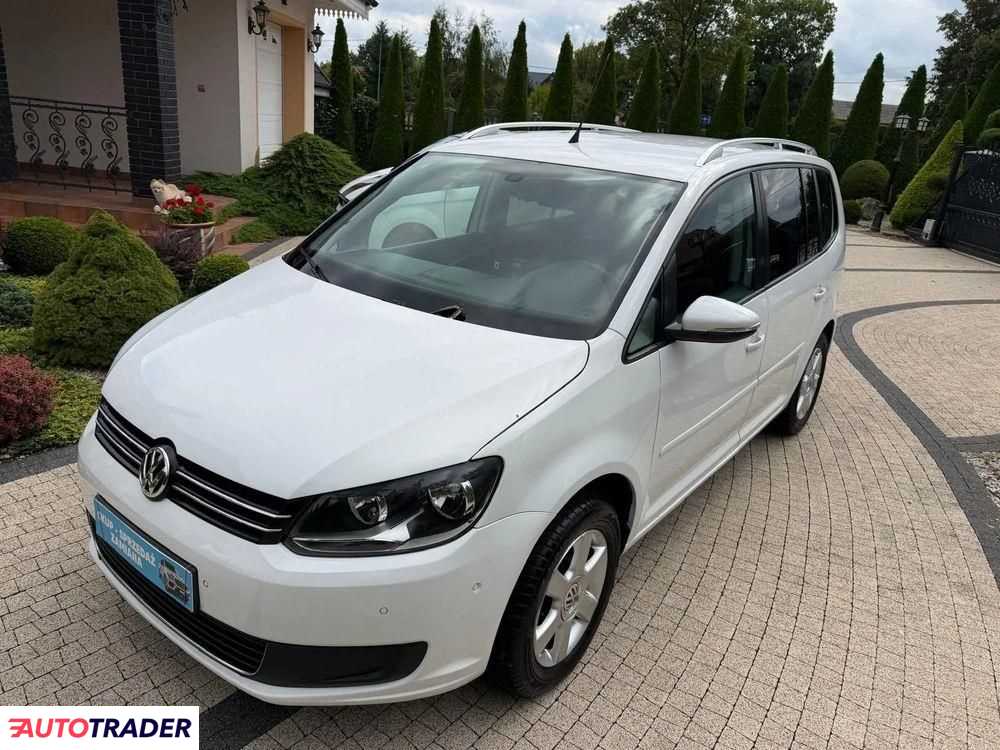 Volkswagen Touran 2013 2.0 140 KM