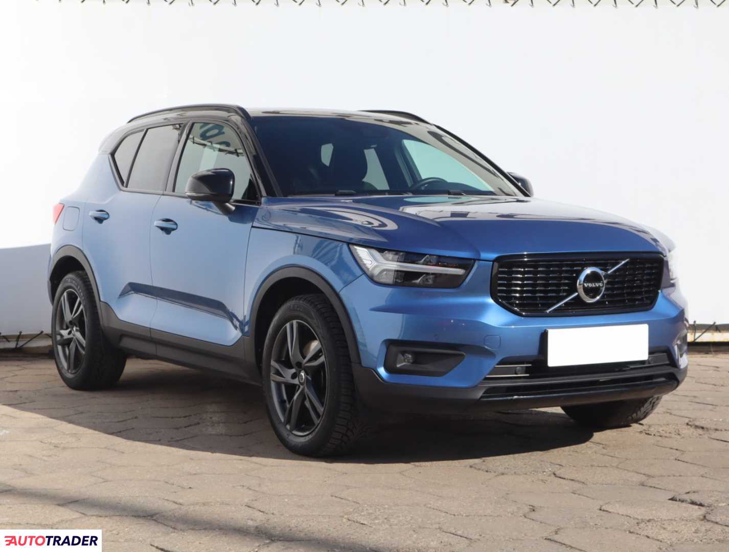 Volvo XC40 2018 2.0 187 KM