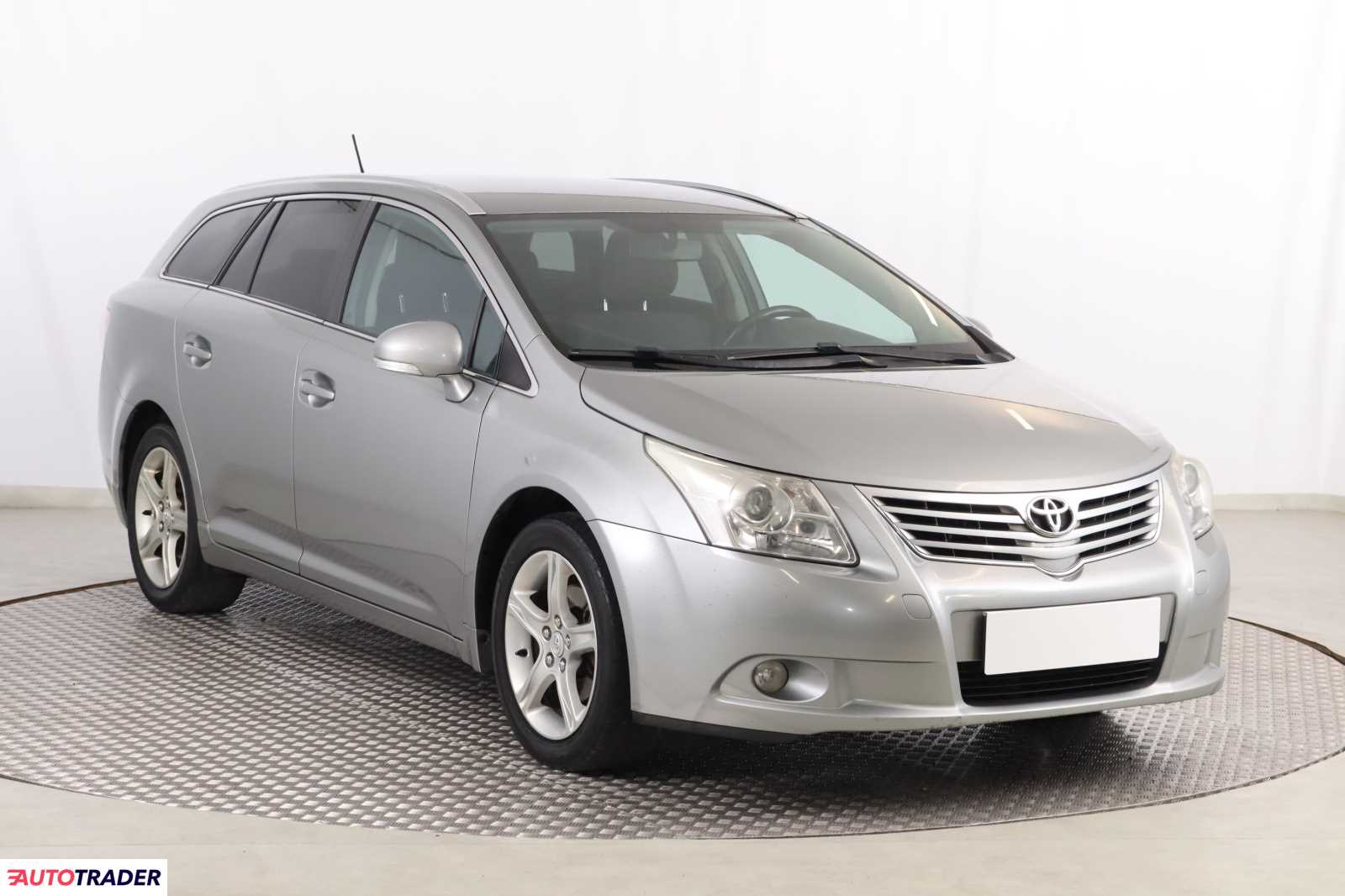 Toyota Avensis 2011 2.0 124 KM Toyota Avensis 2011 2.0 124 KM