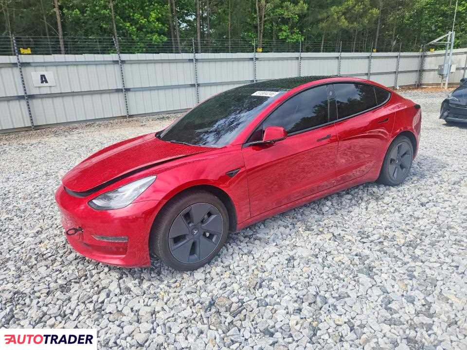 Tesla Model 3 2022