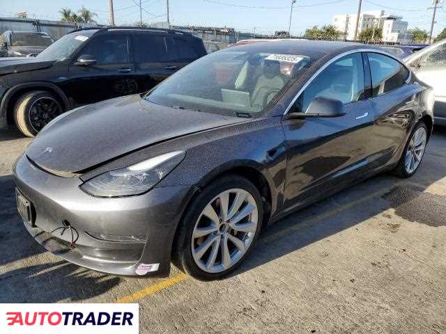 Tesla Model 3 2019