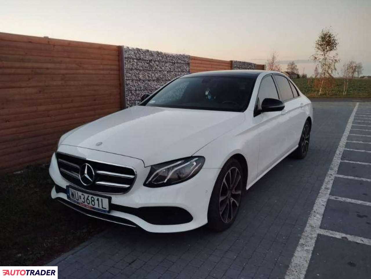 Mercedes E-klasa 2016 2.0 195 KM