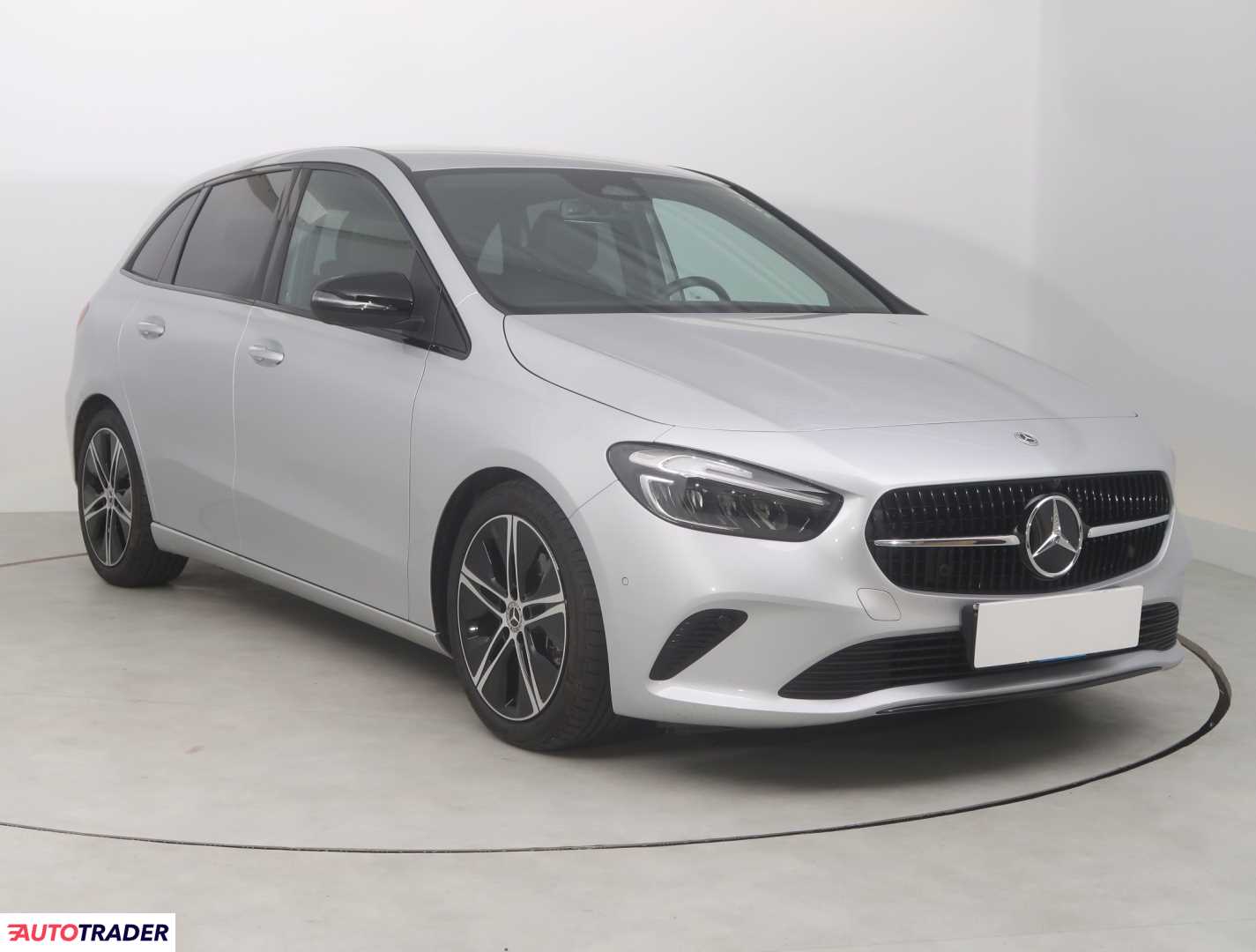 Mercedes B-klasa 2023 1.3 160 KM