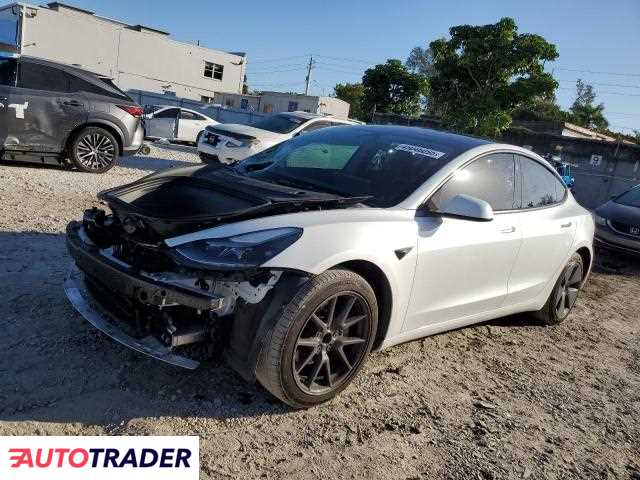 Tesla Model 3 2023