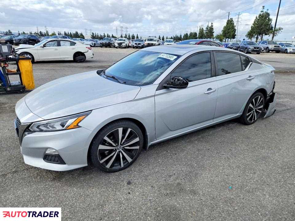 Nissan Altima 2021