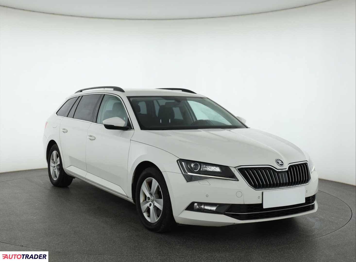 Skoda Superb 2016 2.0 147 KM