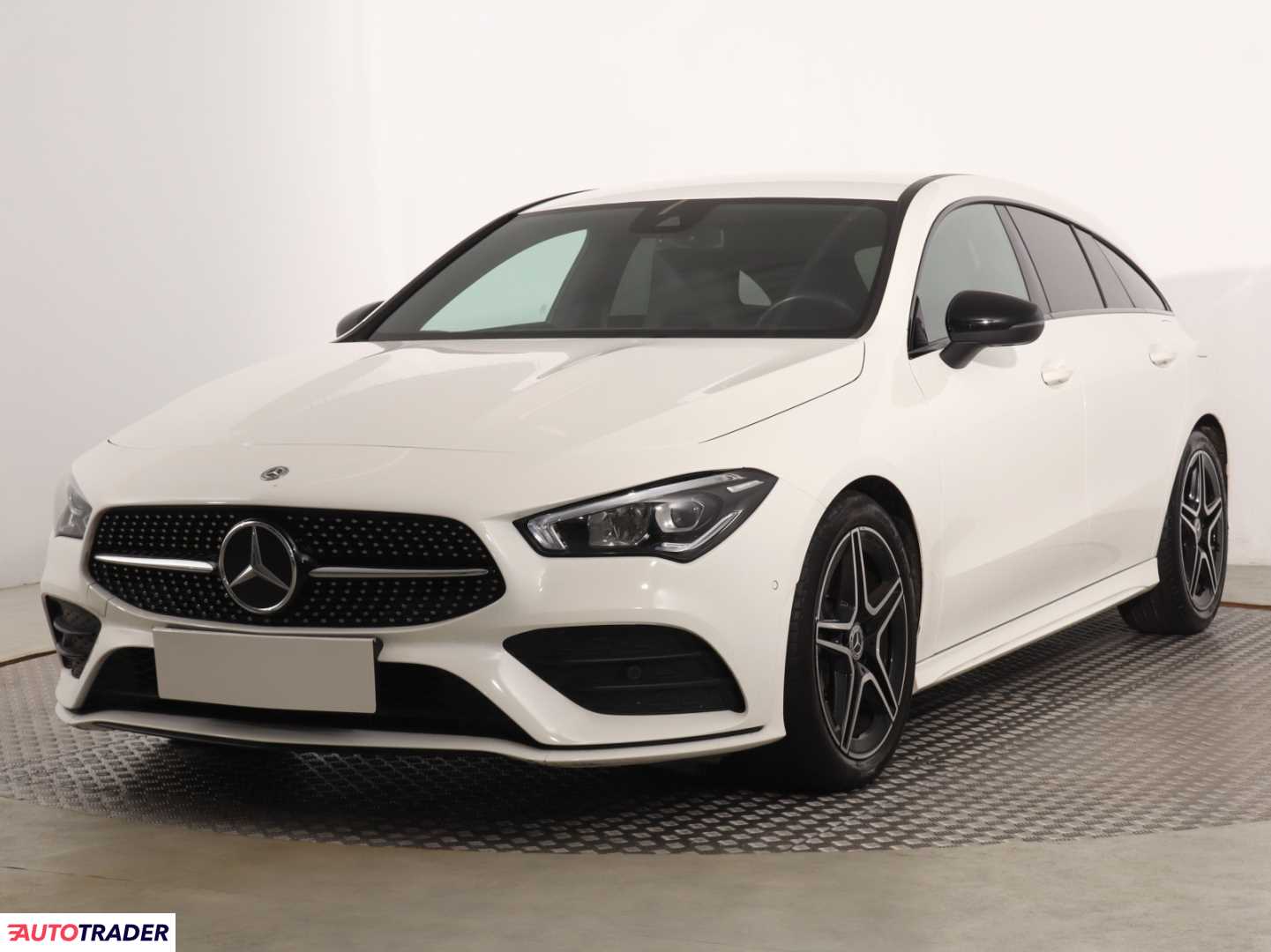 Mercedes Pozostałe 2019 1.3 160 KM