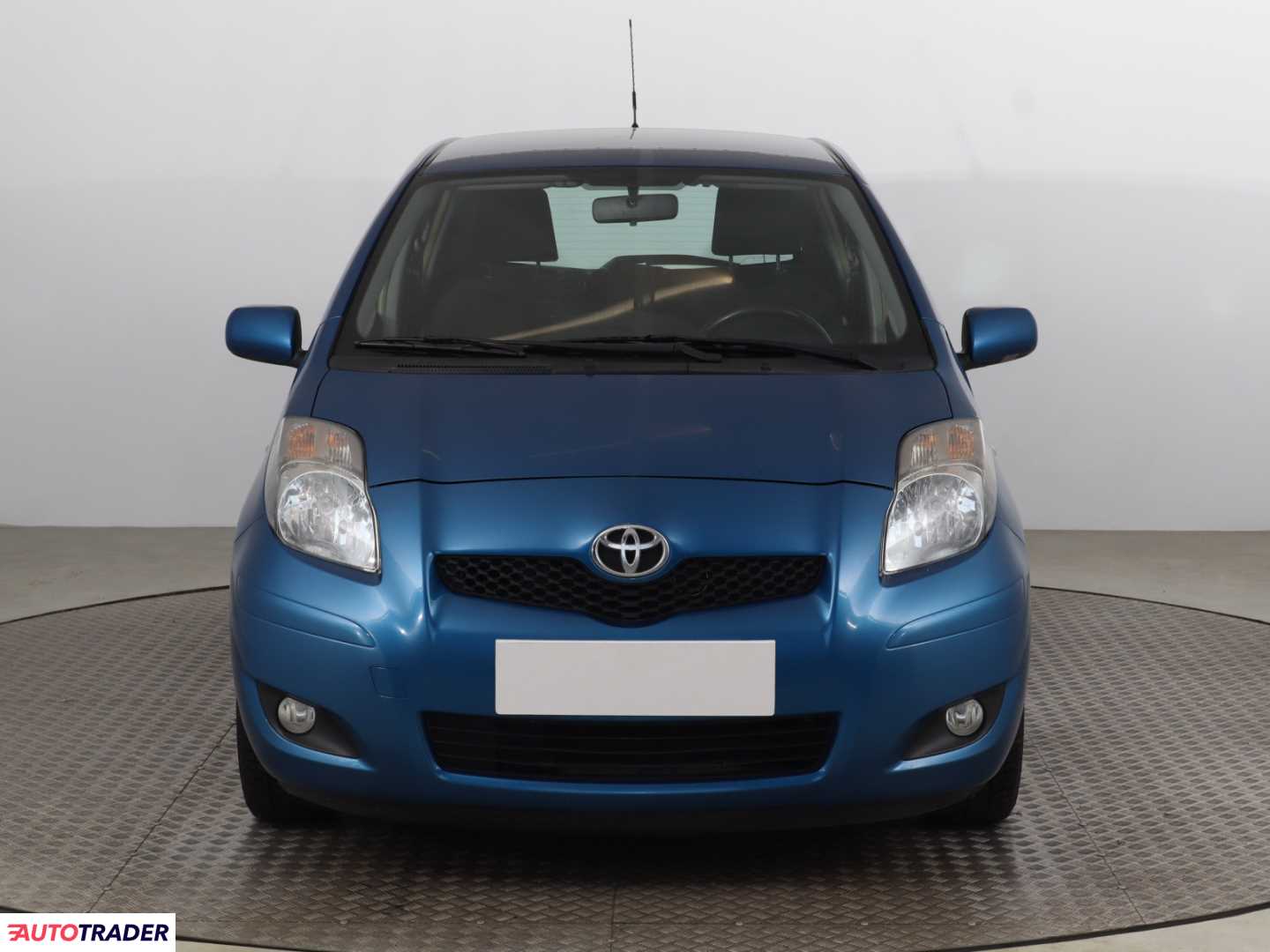 Toyota Yaris 2010 1.0 68 KM