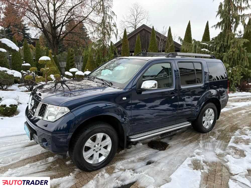 Nissan Pathfinder 2006 2.5 174 KM