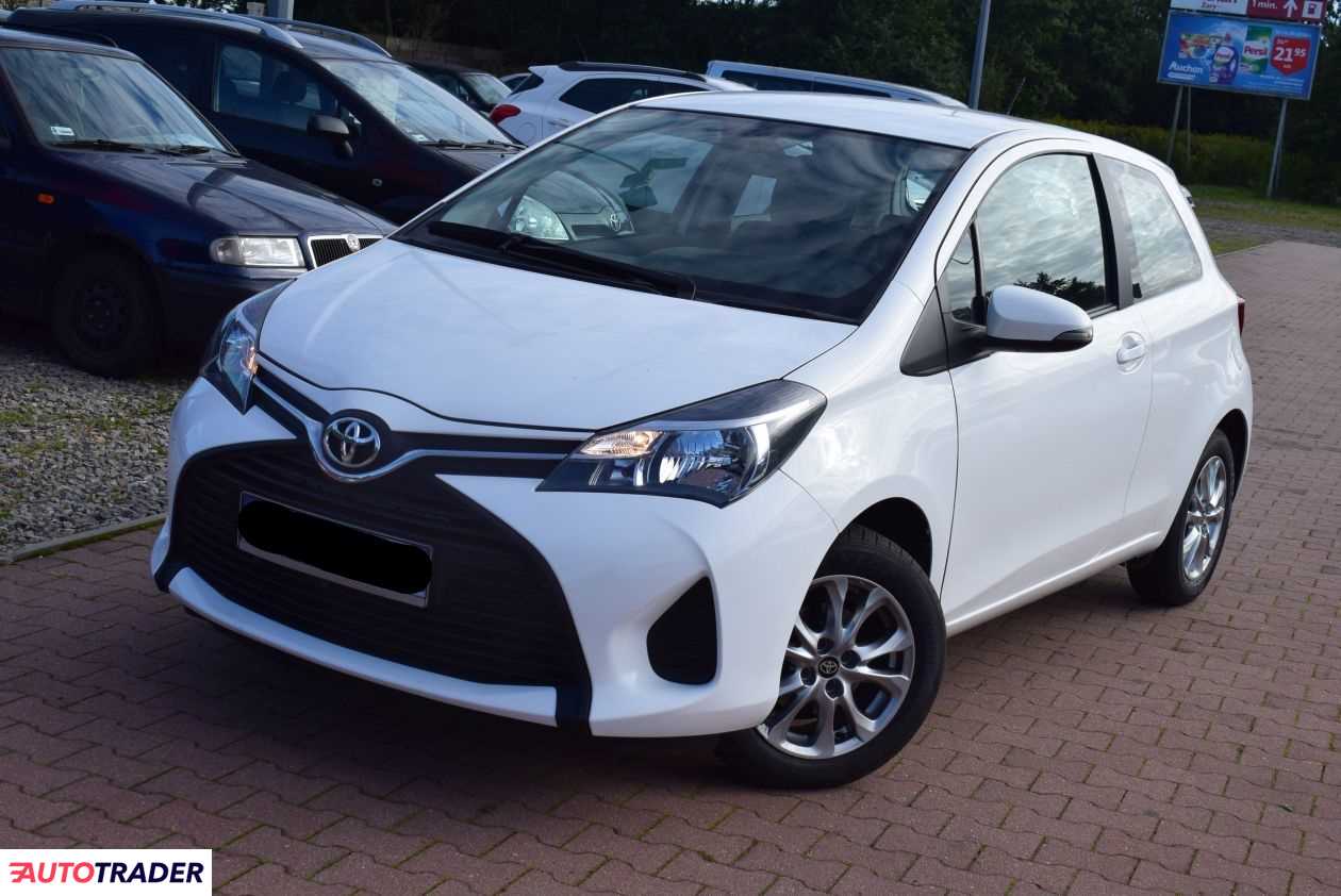 Toyota Yaris 2015 1.0 70 KM Toyota Yaris 2015 1.0 70 KM