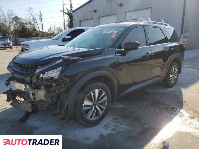 Nissan Pathfinder 2023 3