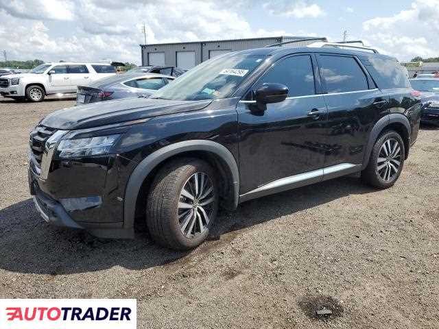 Nissan Pathfinder 2023 3