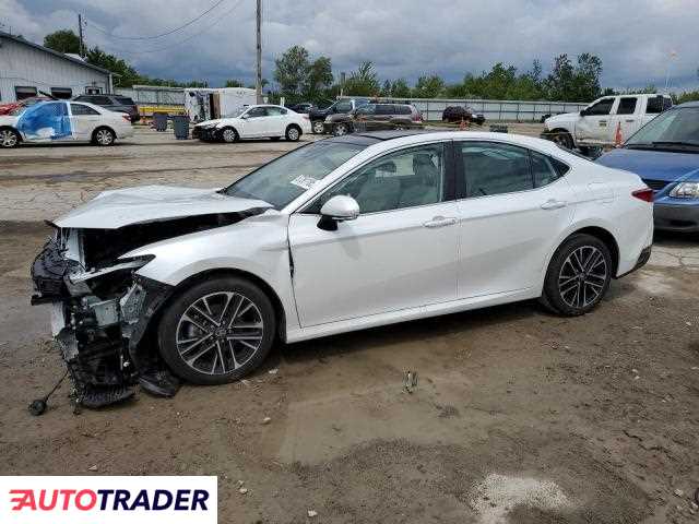 Toyota Camry 2025 2