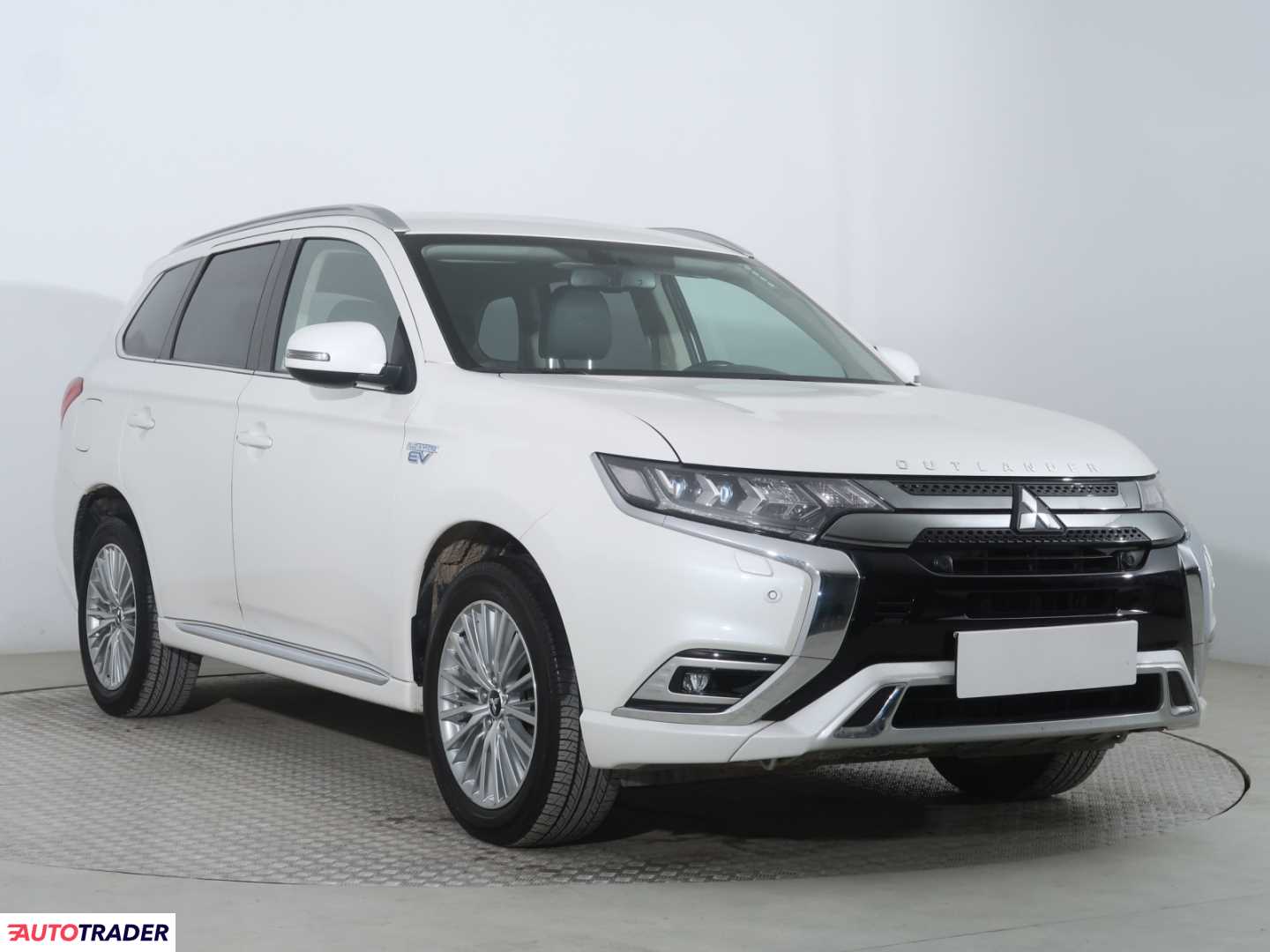 Mitsubishi Outlander 2020 2.4 221 KM Mitsubishi Outlander 2020 2.4 221 KM