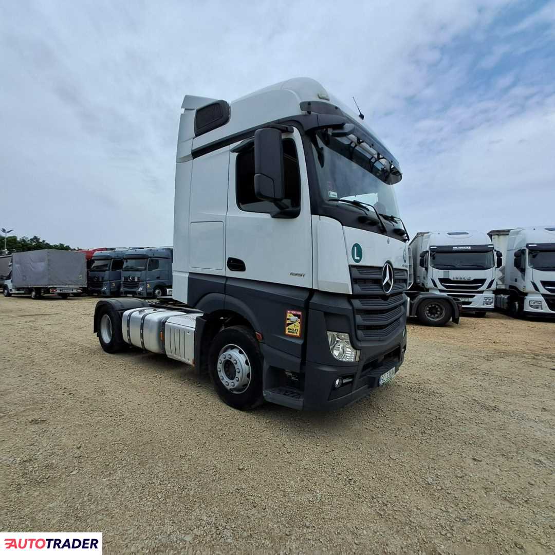 Mercedes Actros