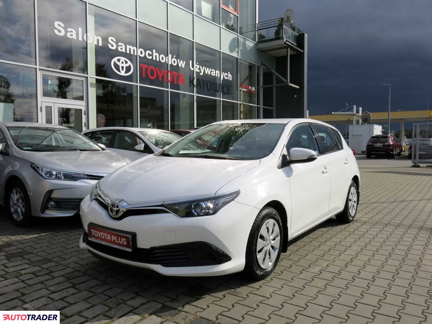 Toyota Auris 2017 1.4 90 KM Toyota Auris 2017 1.4 90 KM