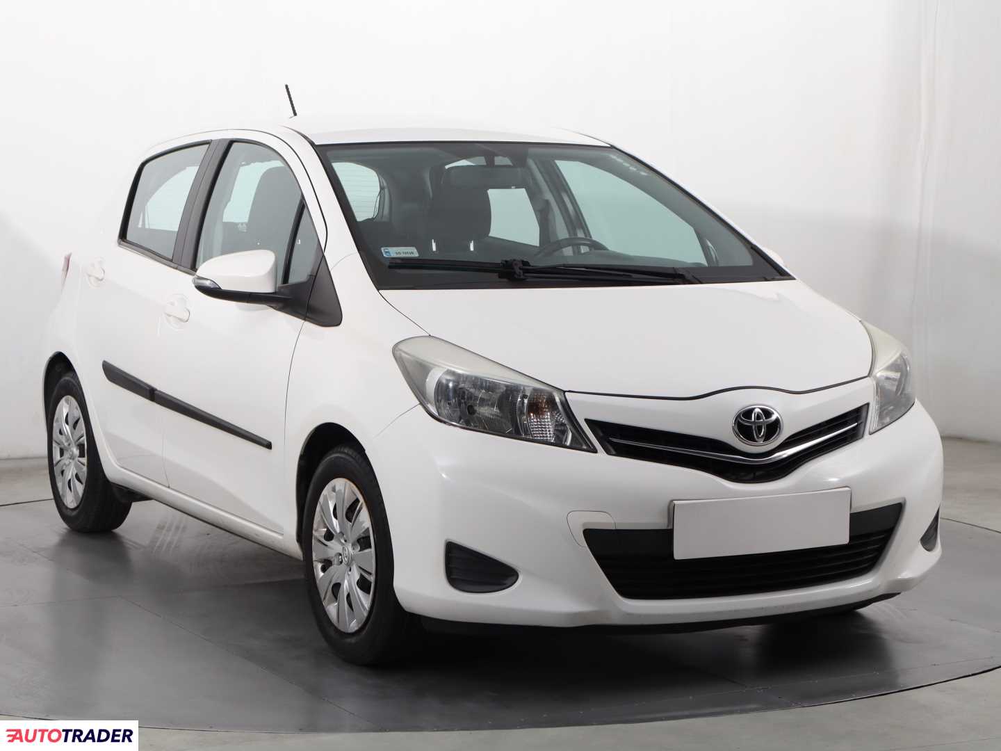 Toyota Yaris 2012 1.0 68 KM