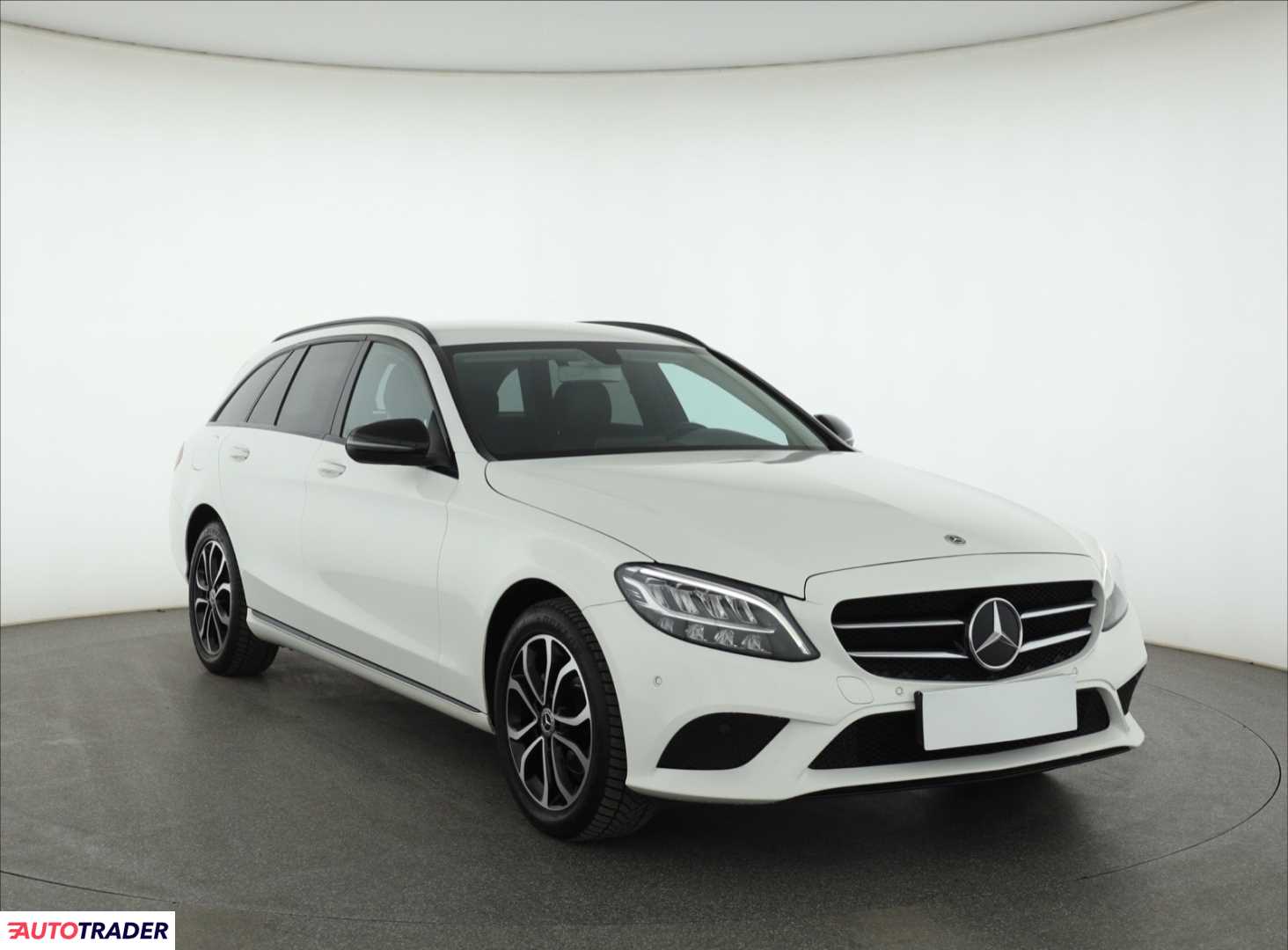 Mercedes C-klasa 2019 1.6 154 KM