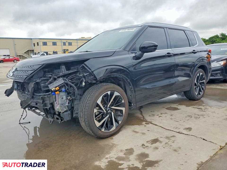 Mitsubishi Outlander 2024 2