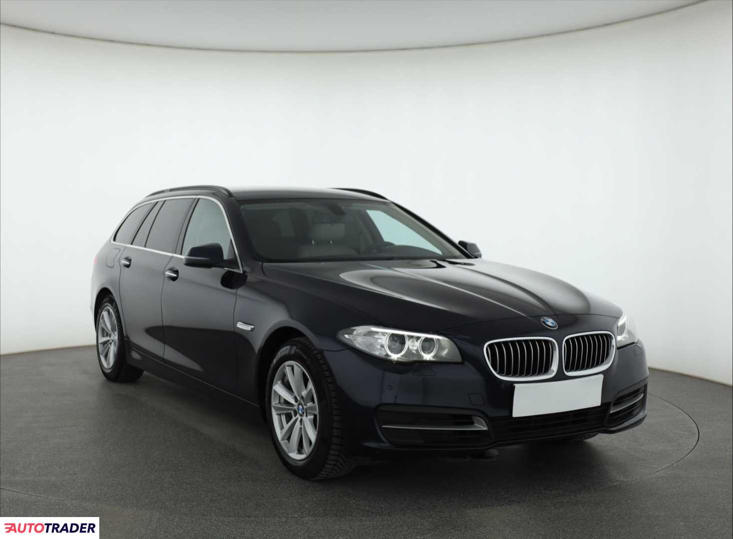 BMW 530 2016 3.0 254 KM