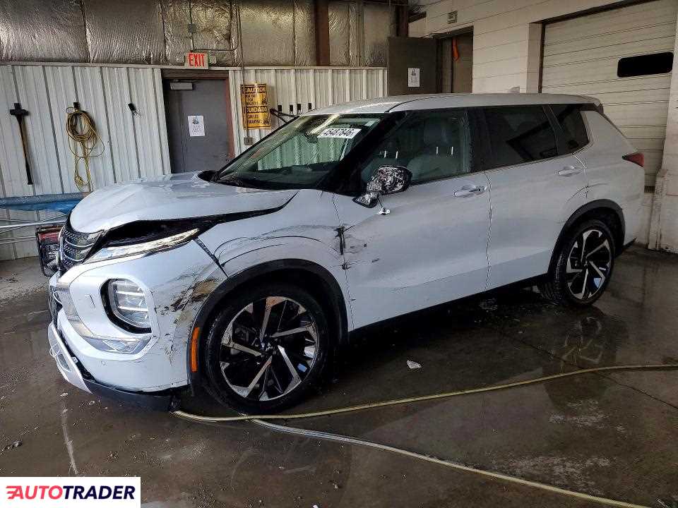 Mitsubishi Outlander 2023 2