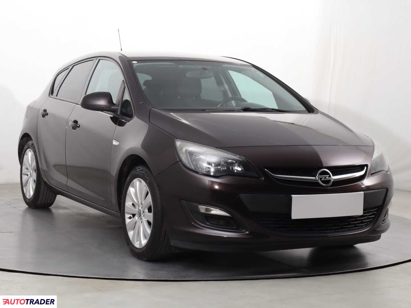 Opel Astra 2014 1.6 113 KM