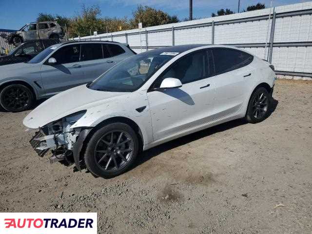 Tesla Model 3 2022