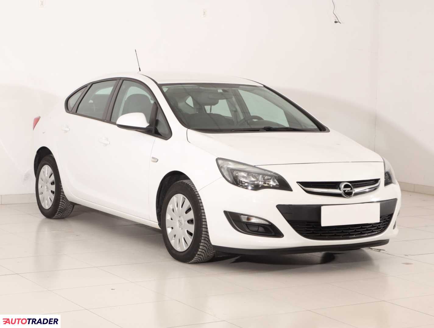 Opel Astra 2018 1.6 113 KM