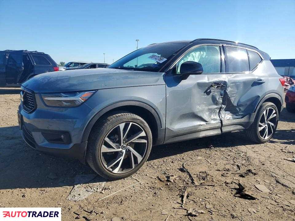 Volvo XC40 2022 2