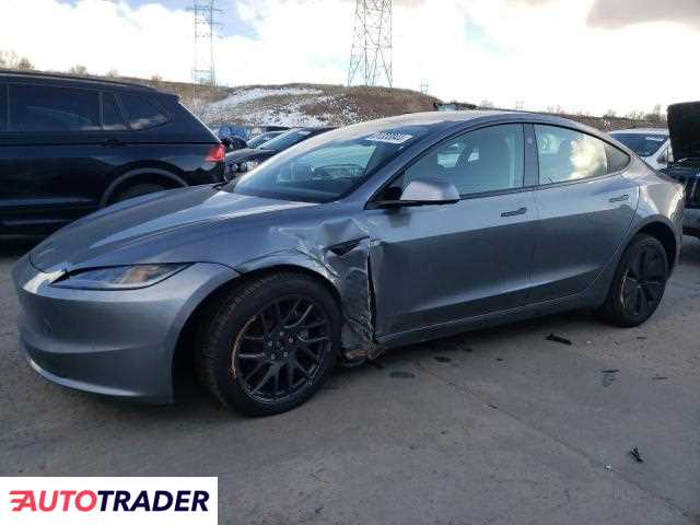 Tesla Model 3 benzyna 2024r. (LITTLETON)