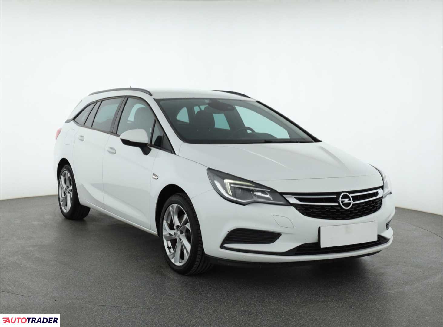 Opel Astra 2016 1.6 108 KM