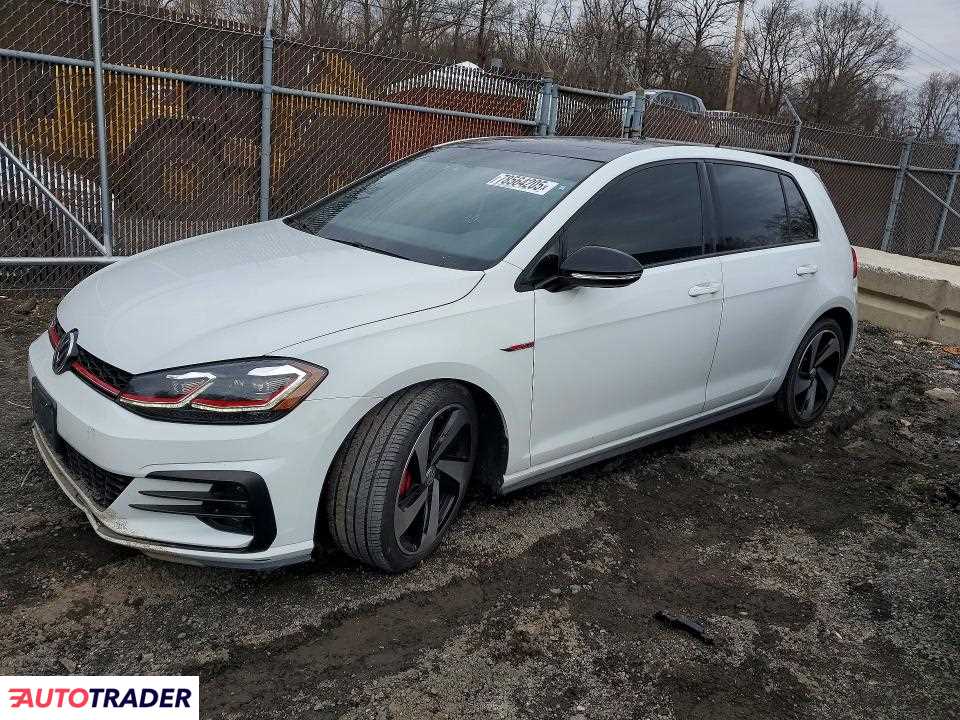 Volkswagen Golf 2021 2