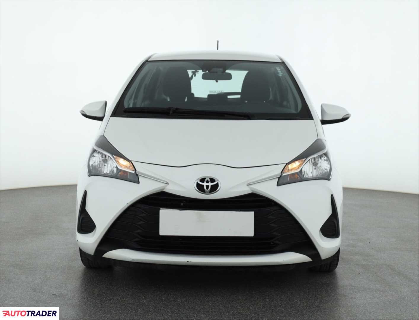 Toyota Yaris 1.0 68 KM 2017r. (Piaseczno)