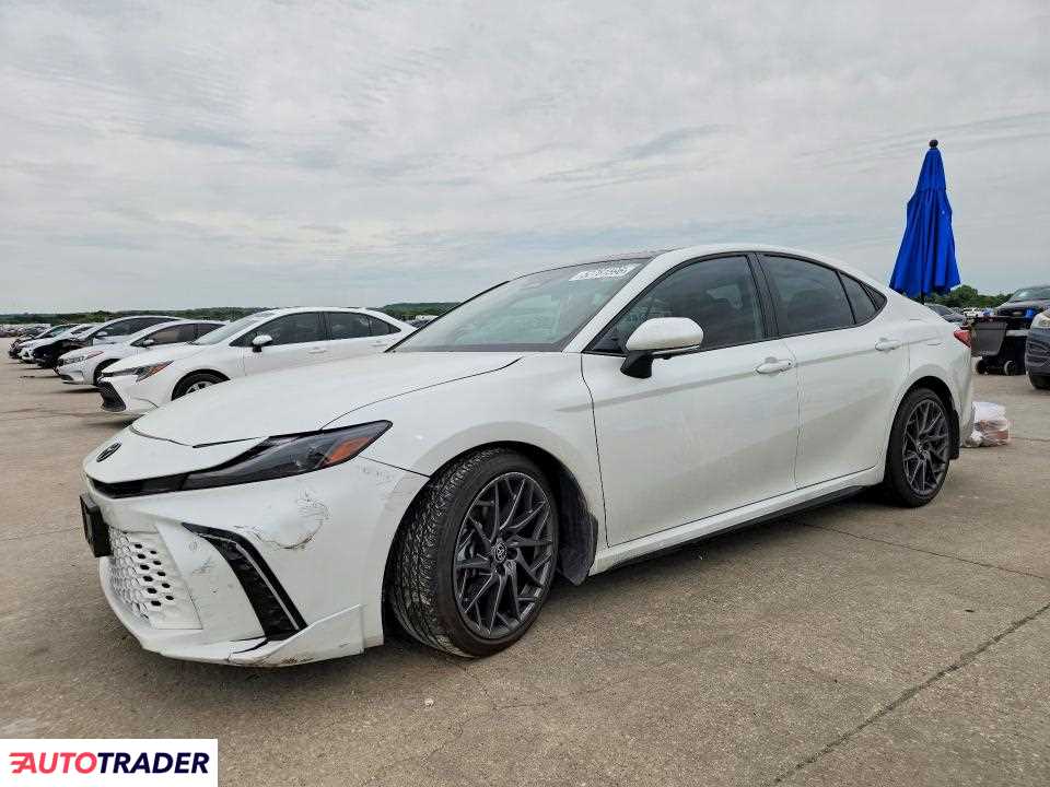 Toyota Camry 2025 2