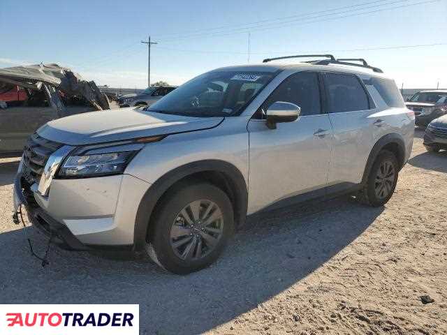 Nissan Pathfinder 3.0 benzyna 2022r. (ANDREWS)