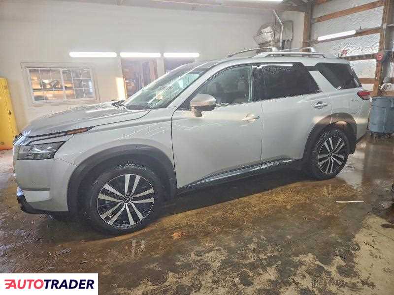 Nissan Pathfinder 2024 3