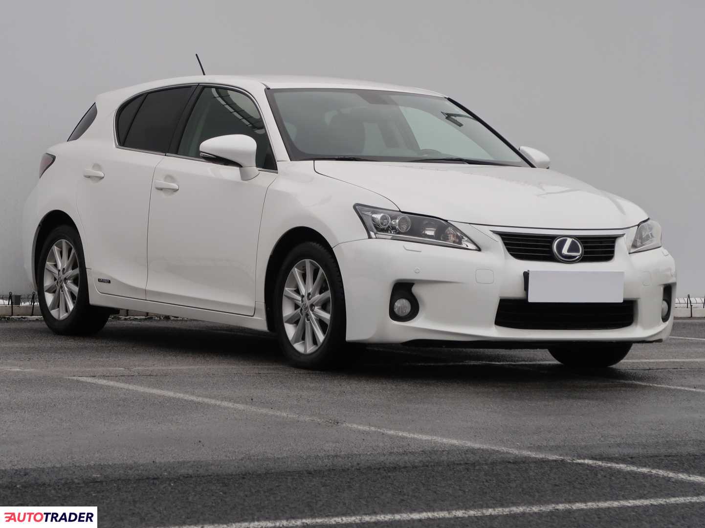 Lexus CT 2013 1.8 134 KM