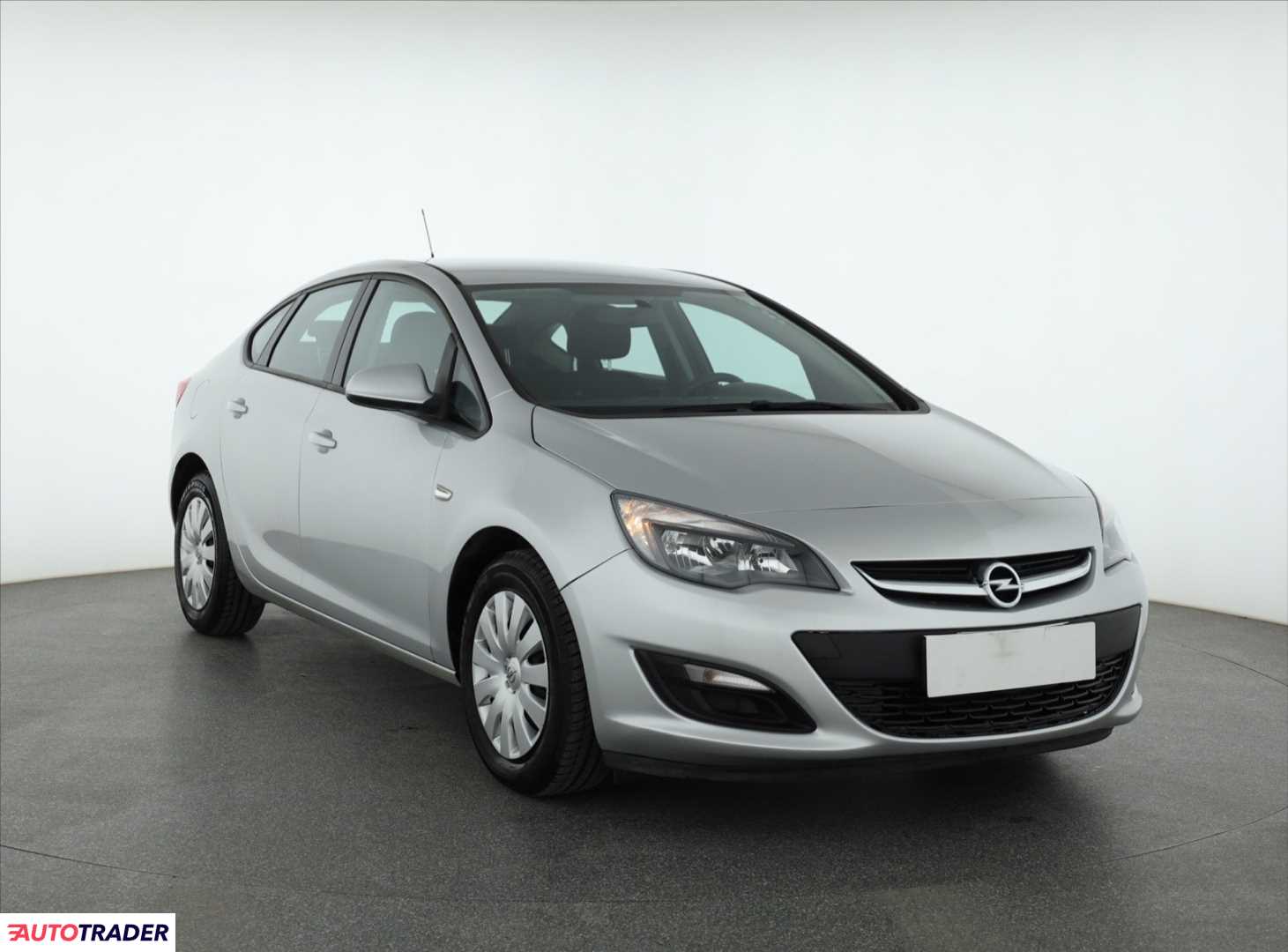 Opel Astra 2013 1.6 113 KM