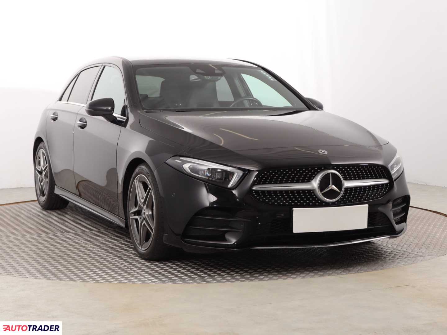 Mercedes A-klasa 2019 2.0 221 KM