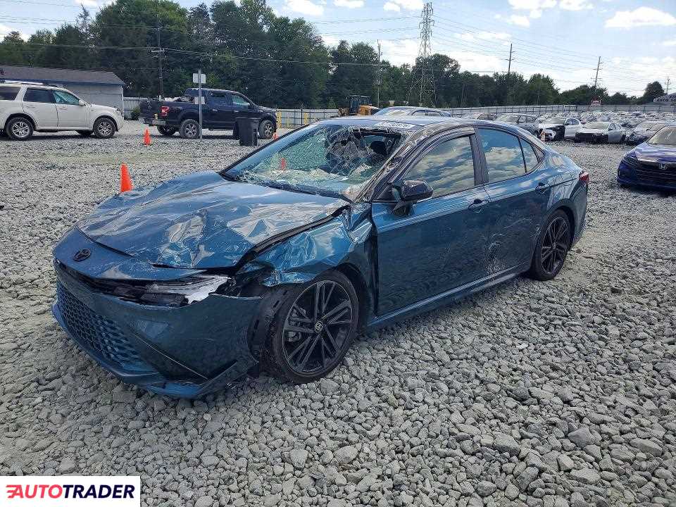 Toyota Camry 2025 2