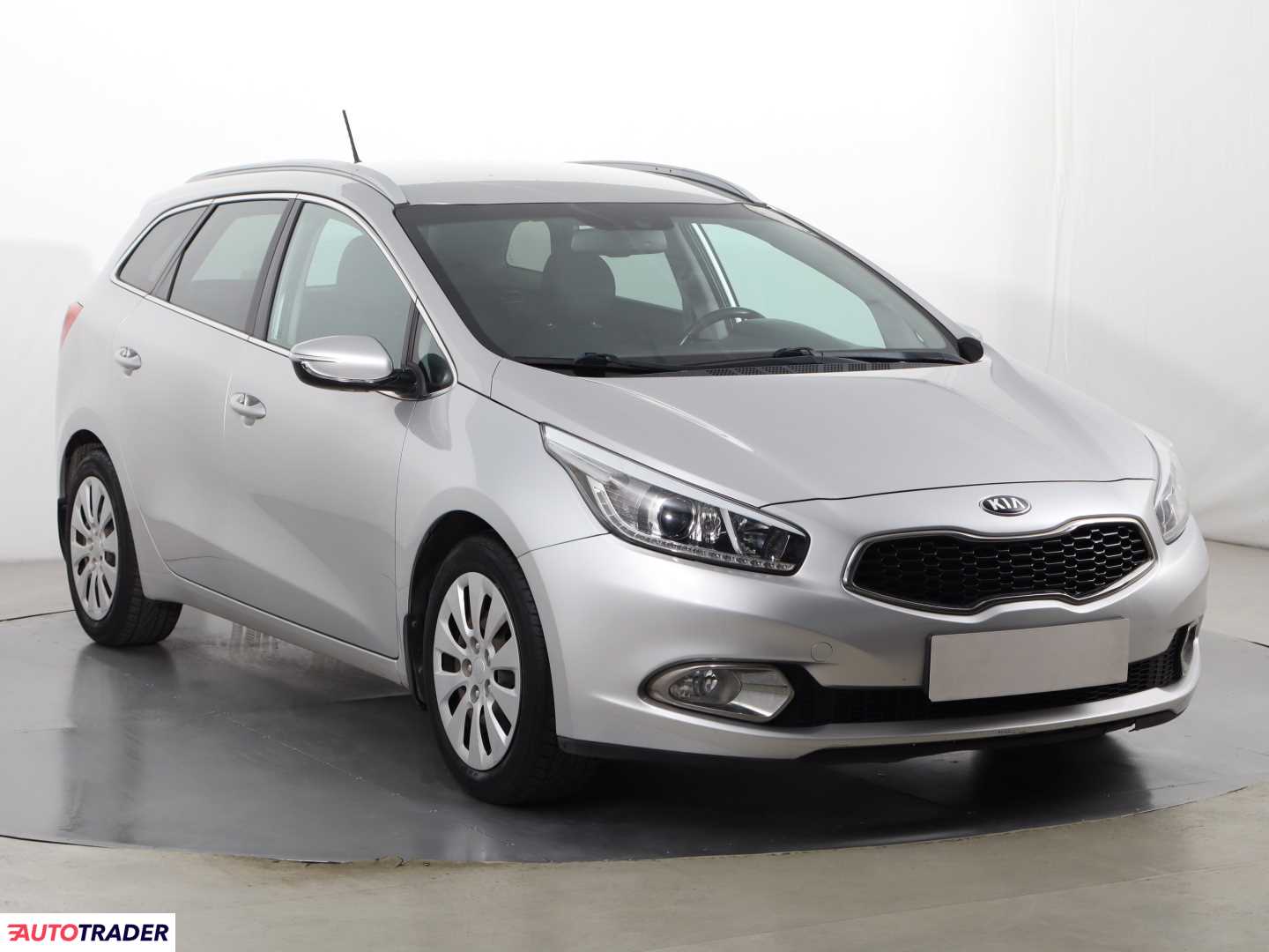 Kia Ceed 1.6 126 KM 2013r. (Piaseczno)