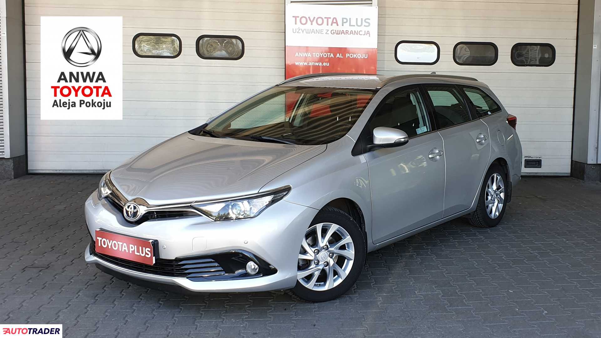 Toyota Auris 2015 1.6 132 KM Toyota Auris 2015 1.6 132 KM