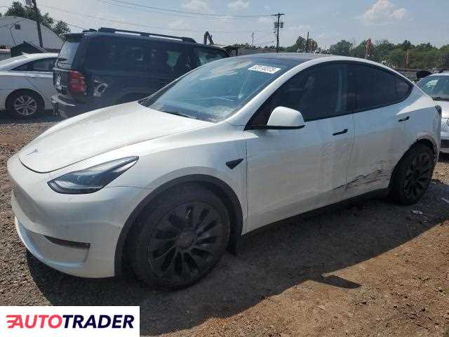 Tesla Model Y 2022
