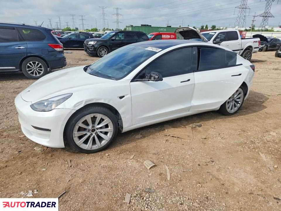 Tesla Model 3 2022